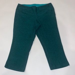Women’s New Balance Active Capri Leggings, Size L.